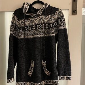 Peruvian Connection Black and White Hooded Sweater
